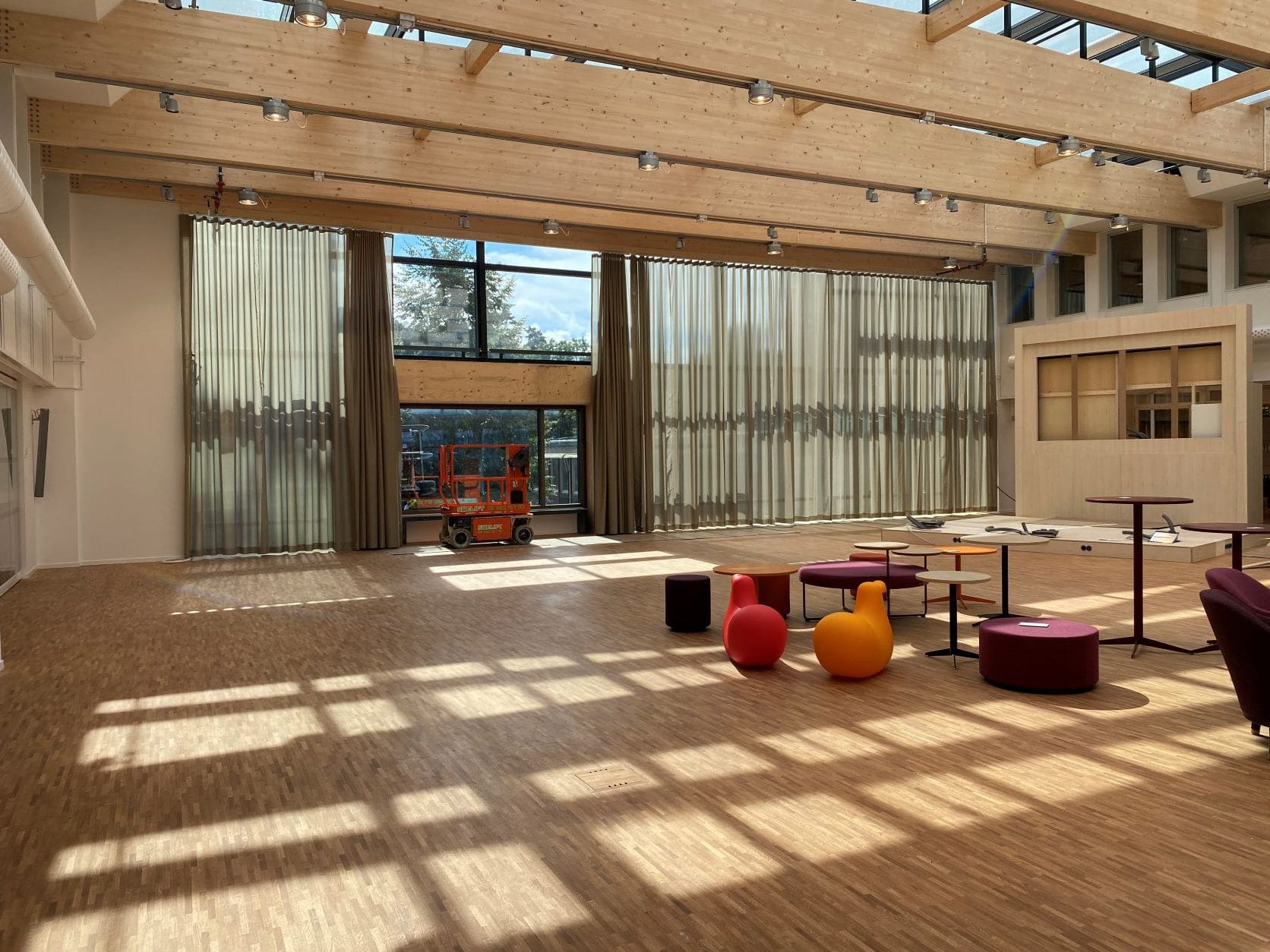 5001 skenor monterade i Padelhall.